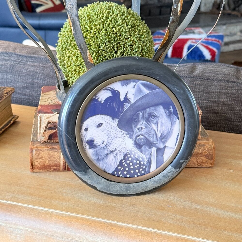 Unusual Marble and Brass Frame Made in Pakistan - Picture 9 of 13